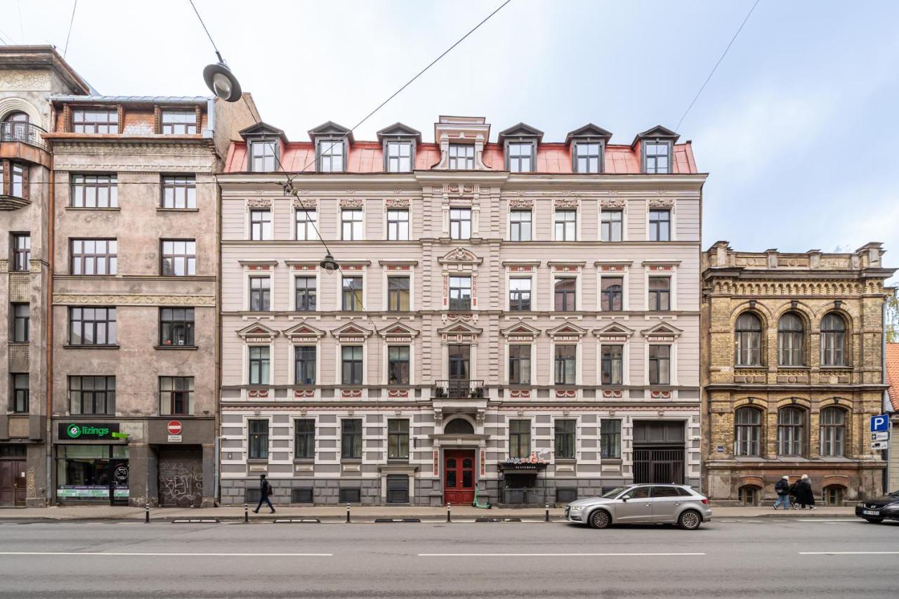 Lacplesa loft-style residence Riga Exterior foto
